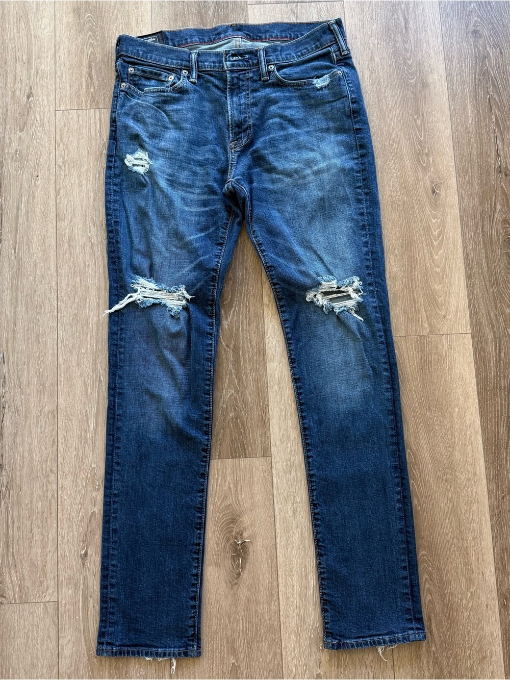 Men’s Abercrombie & Fitch Rustin Athletic Skinny Stretch Distressed jeans 32x34